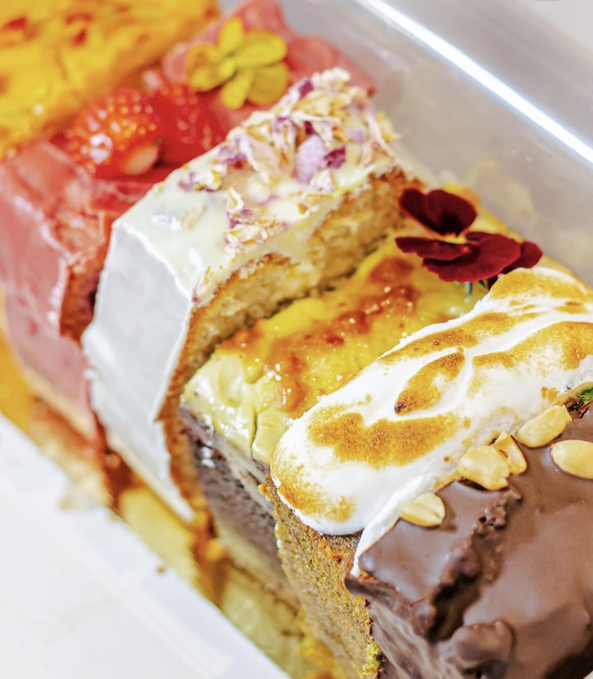 Cakes entiers emballés pour commande